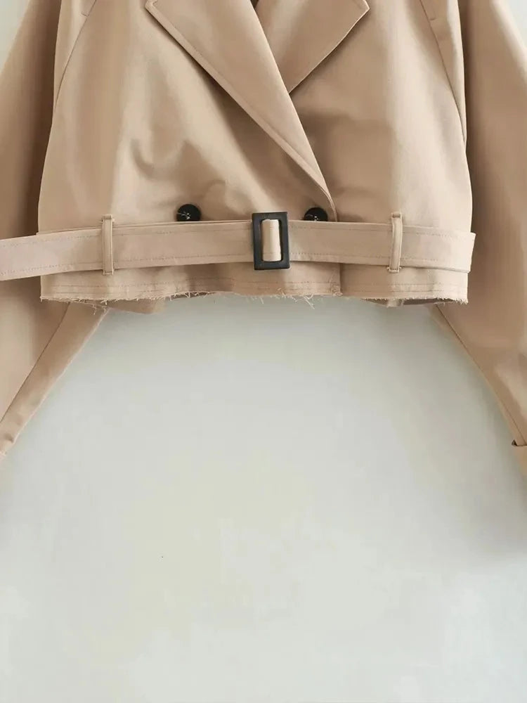 Victoria | Chic Cropped Trench Jacket